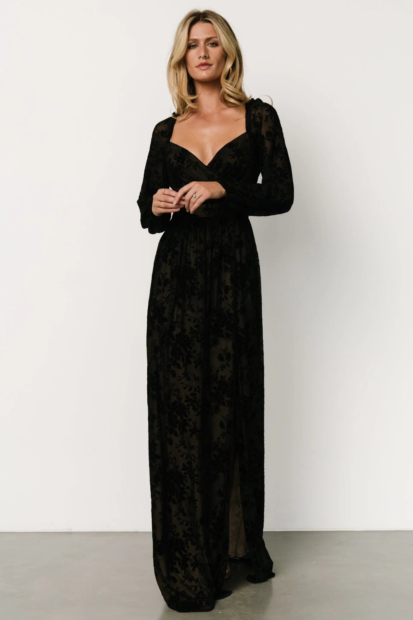 Mable Velvet Maxi Dress | Black