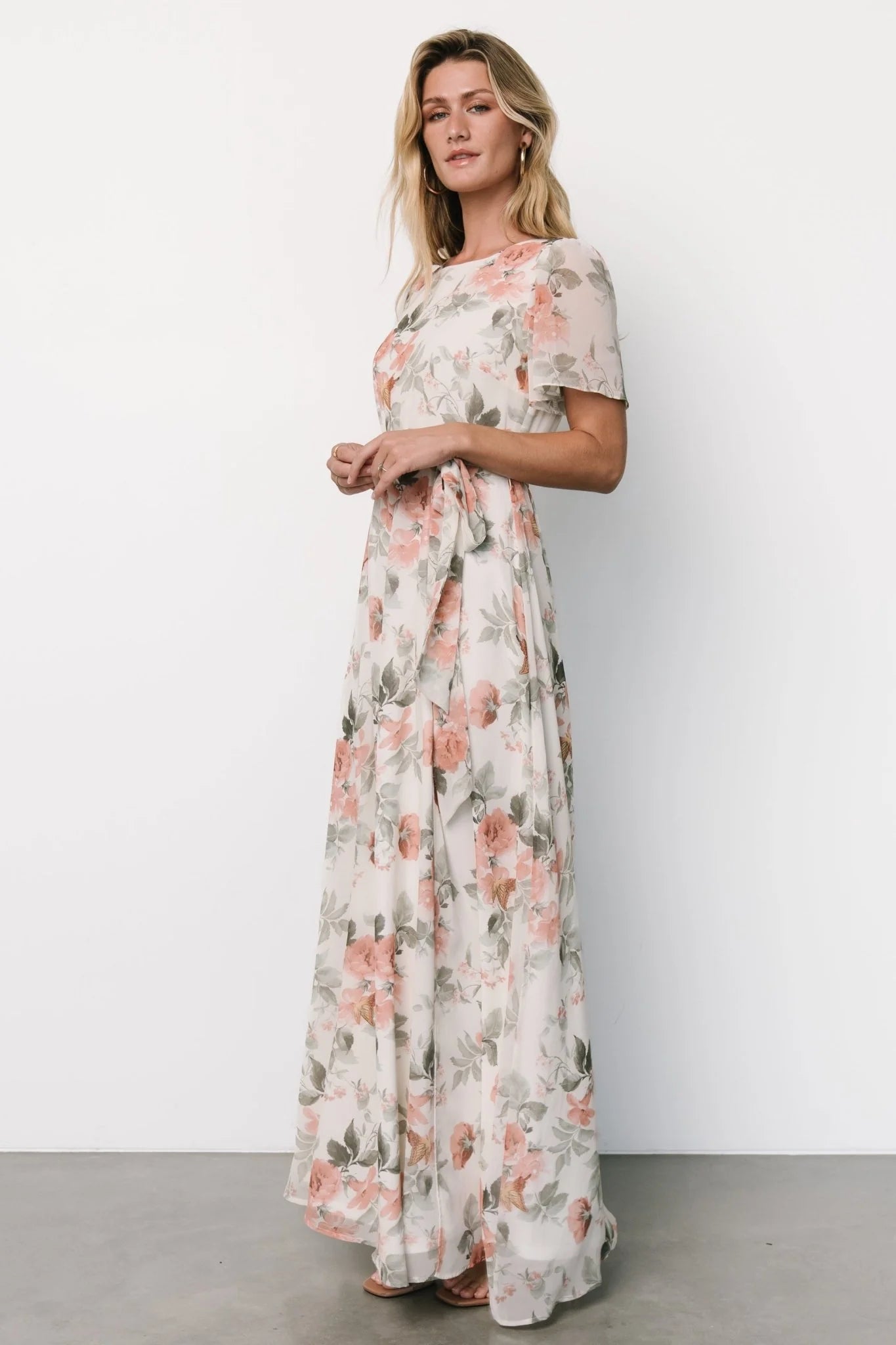 Naomi Short Sleeve Maxi Dress | Ivory + Coral Floral